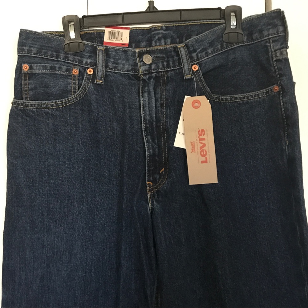 Men's Levi 550 Size 34x36 relaxed fit